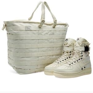 Nike W AirForce1 With Matching Tote